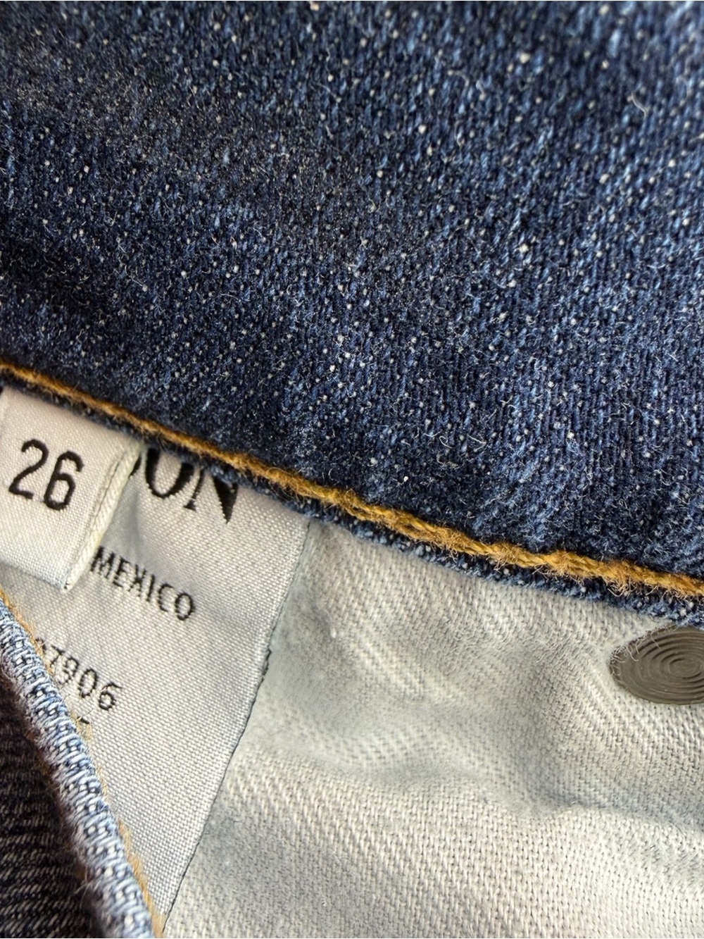 HUDSON Blue Denim Cuffed Ankle Leg Muse Skinny Jeans Size 26 - Picture 7 of 11
